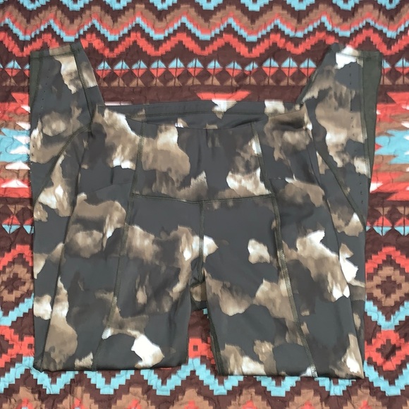 Camo Leggings - Picture 1 of 8